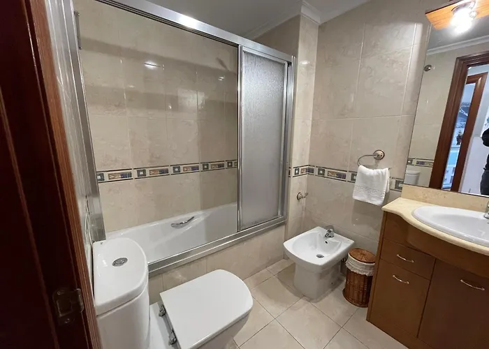 Campomanes 아파트